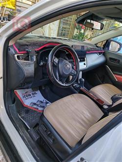 تۆیۆتا کۆرۆلا کرۆس